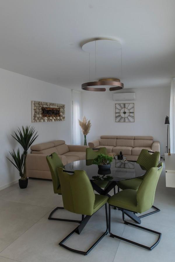 Villa Magna Luxury Apartments Murter Exterior foto